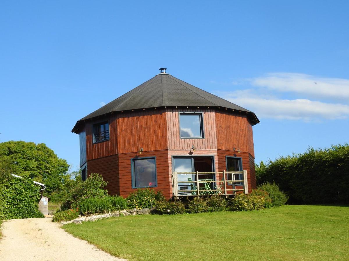 La Maison Ronde Et Ses 2 Cahutes Monthoiron Bagian luar foto