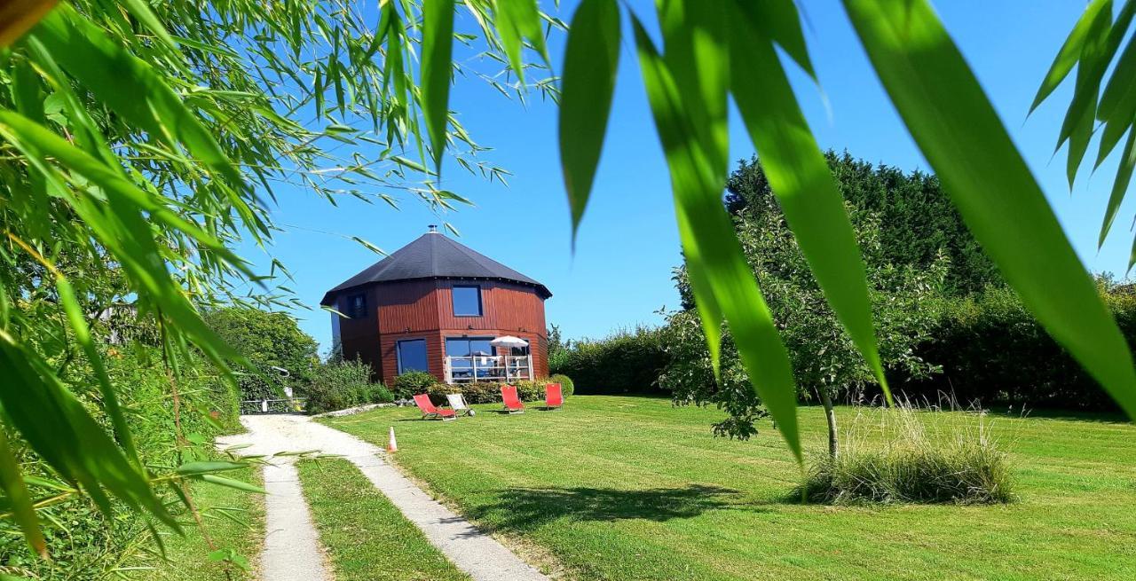 La Maison Ronde Et Ses 2 Cahutes Monthoiron Bagian luar foto