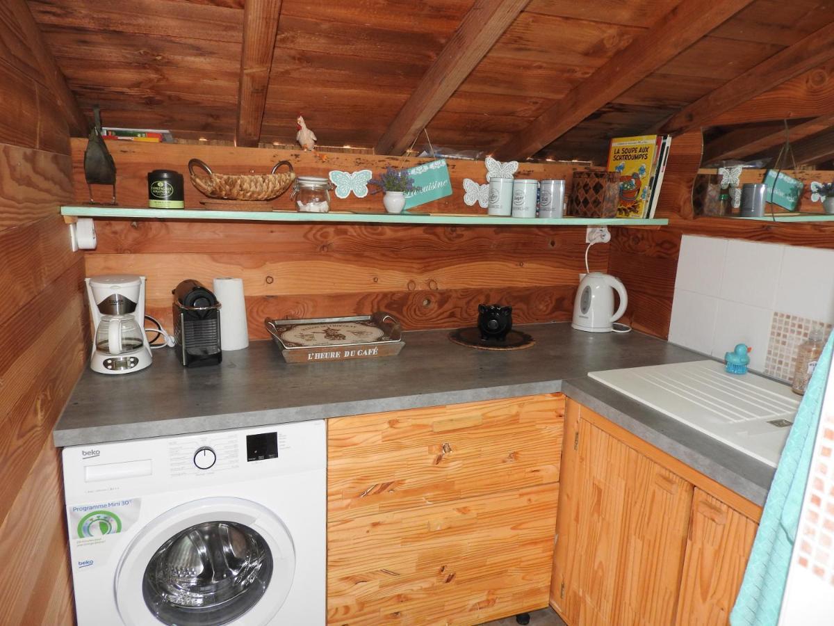 La Maison Ronde Et Ses 2 Cahutes Monthoiron Bagian luar foto